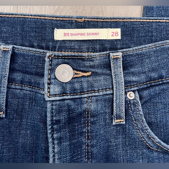 Levi’s 311 Shaping Skinny Jeans - Picture 5 of 5